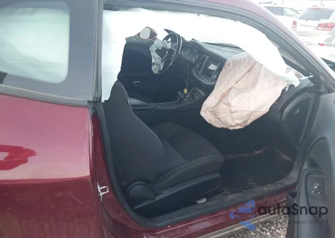 2021 Dodge Challenger R/T z USA, uszkodzony, nr VIN 2C3CDZBT8MH524824